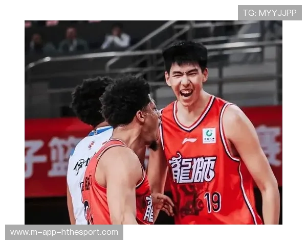 广东队签回徐昕续留王少杰，内线仍遭爆锤，焦泊乔压力山大，徐昕 广东队