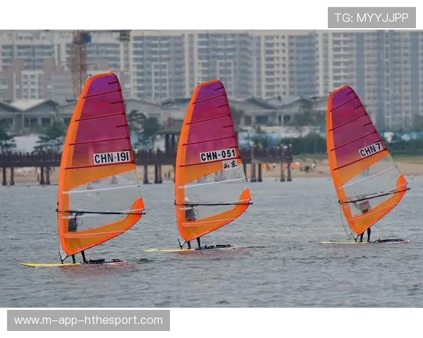 国际帆板夜赛回访:选手体验与观众反响双赢,帆板比赛规则rsx 国际帆板夜赛回访:选手体验与观众反响双赢,帆板比赛规则rsx